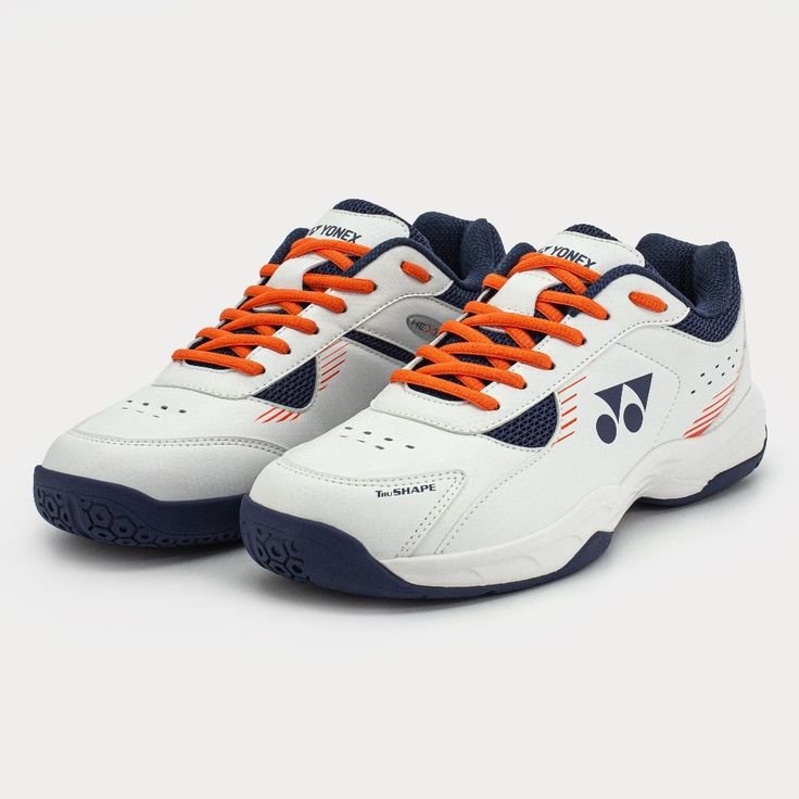 Sepatu Badminton